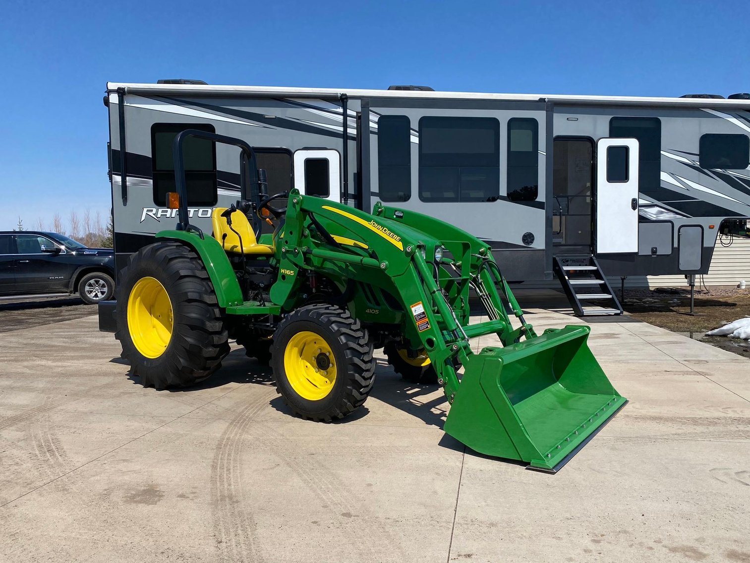 Nowthen Moving Phase 2: John Deere Tractor, 2020 Keystone Toy Hauler