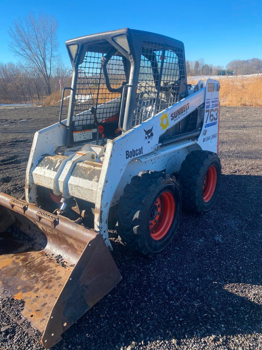 2010 Ford F-550 Super Duty With 11' Dump Box With Plow & Bobcat 763 Skid Steer