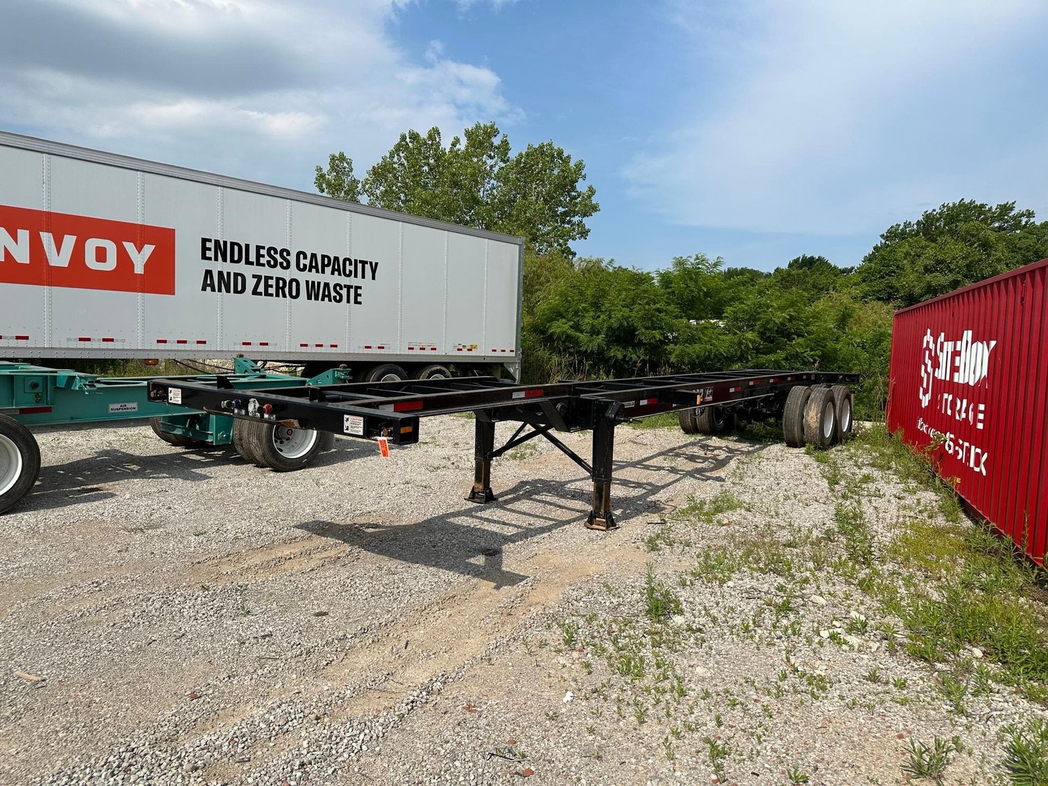 (3) Kenworth T680 Semis, (3) 2023 TTSA Container Chassis/Trailers