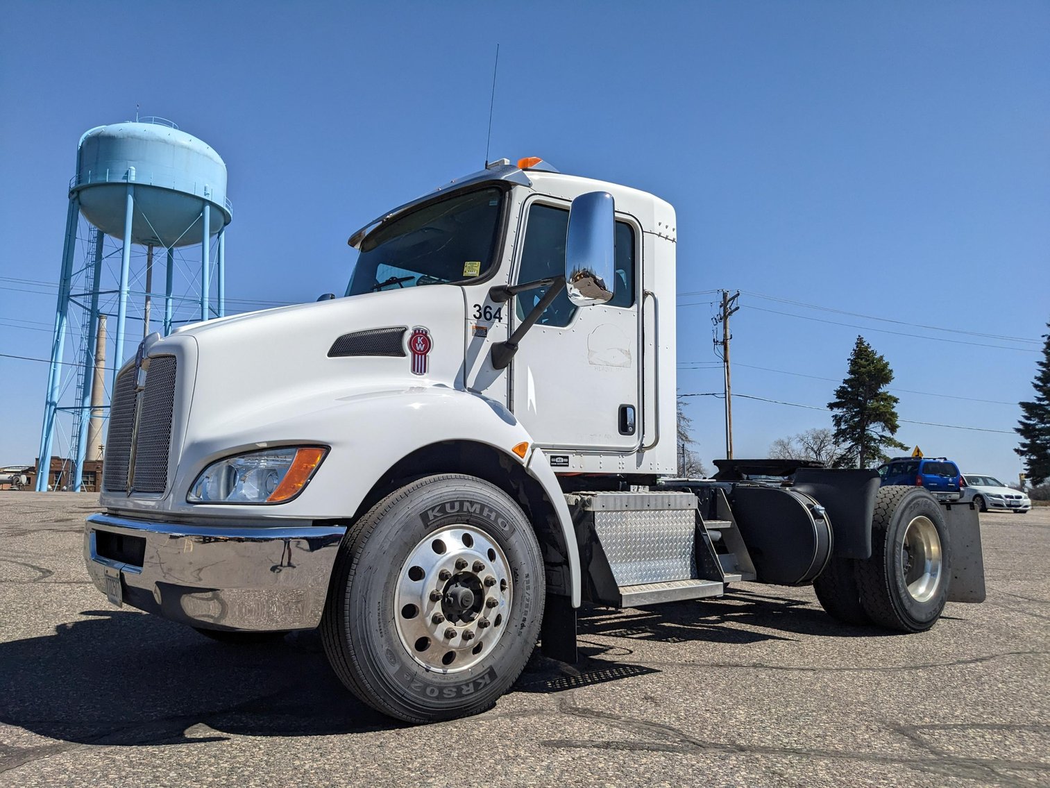 Heavy Trucks, Trailers, & Equipment Auction