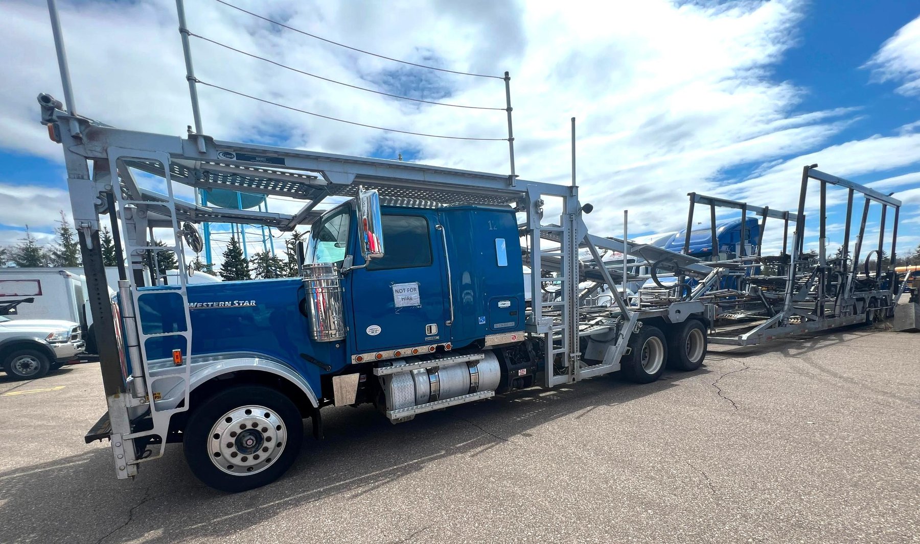 Heavy Trucks, Trailers, & Equipment Auction