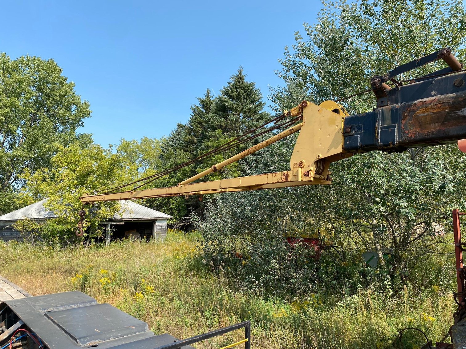 Hendrickson Pettibone Crane Truck