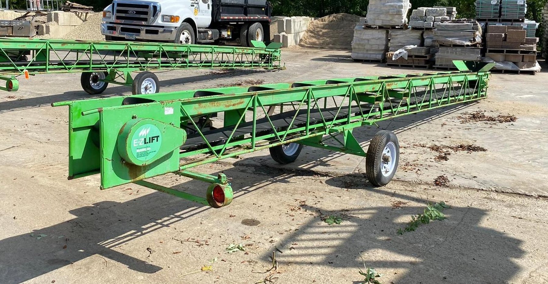 2013 & 2012 Travel Trailers & (2) Multilift E-Z Lift Conveyors