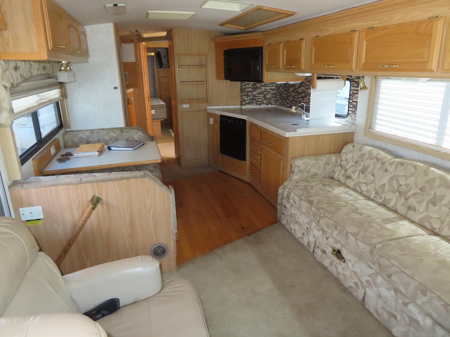 2000 Pace Arrow Vision 362 36' Motorhome