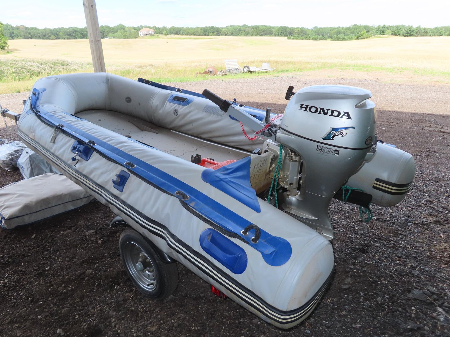 2002 Sea Eagle Model: SE Eagle Model: SE 10.6 SR Inflatable Boat