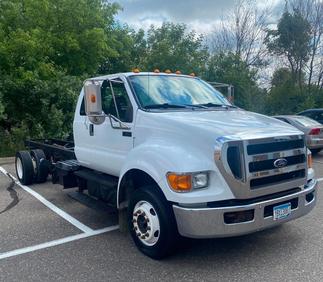 2012 Ford F-650 Super Cab Dock Height XLT