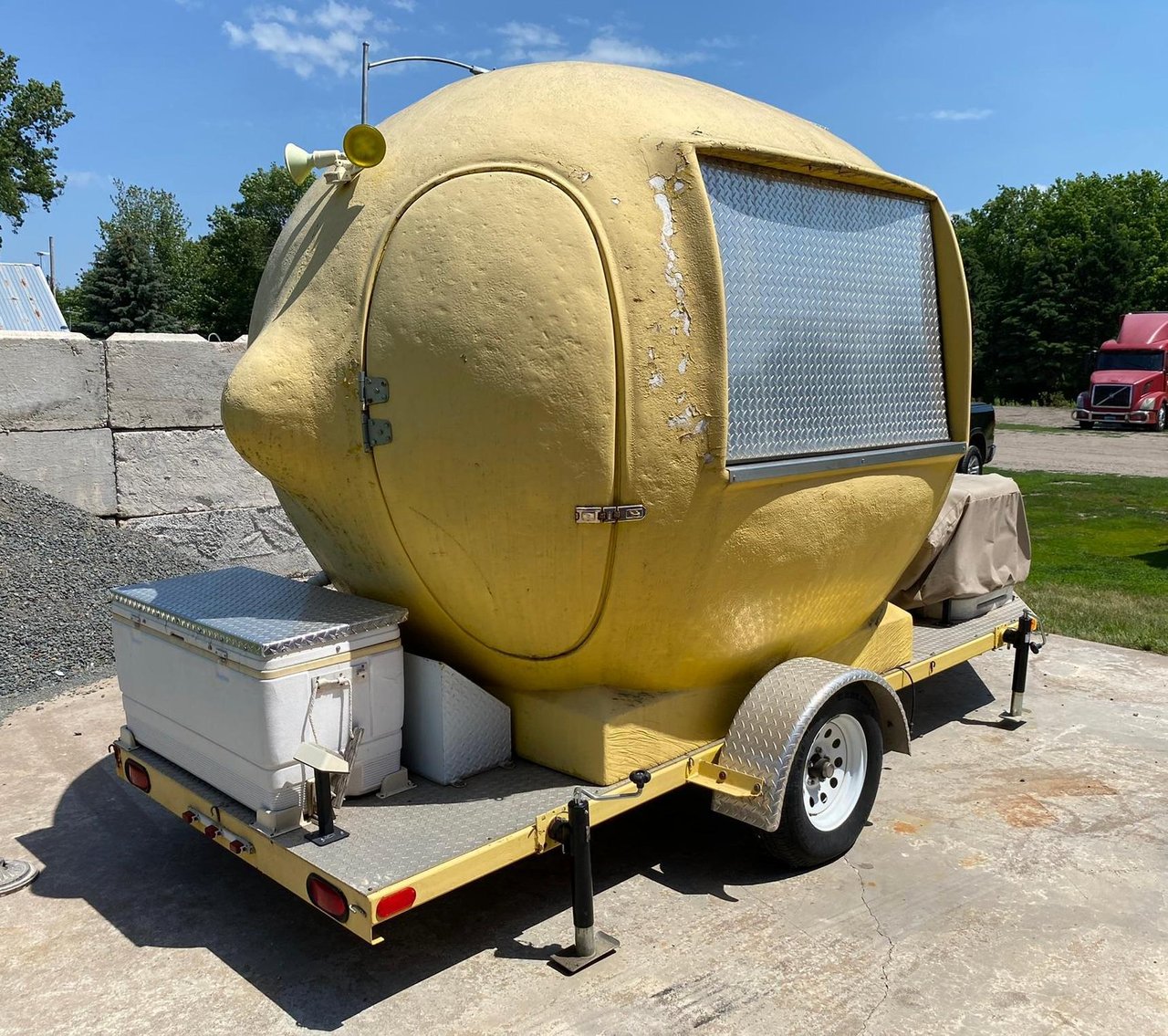 Lemon Shaped Concession Trailer