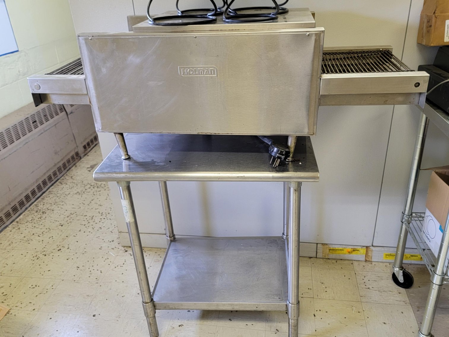 Hot Dog Stand & Surplus Restaurant Equipment: Fargo, ND