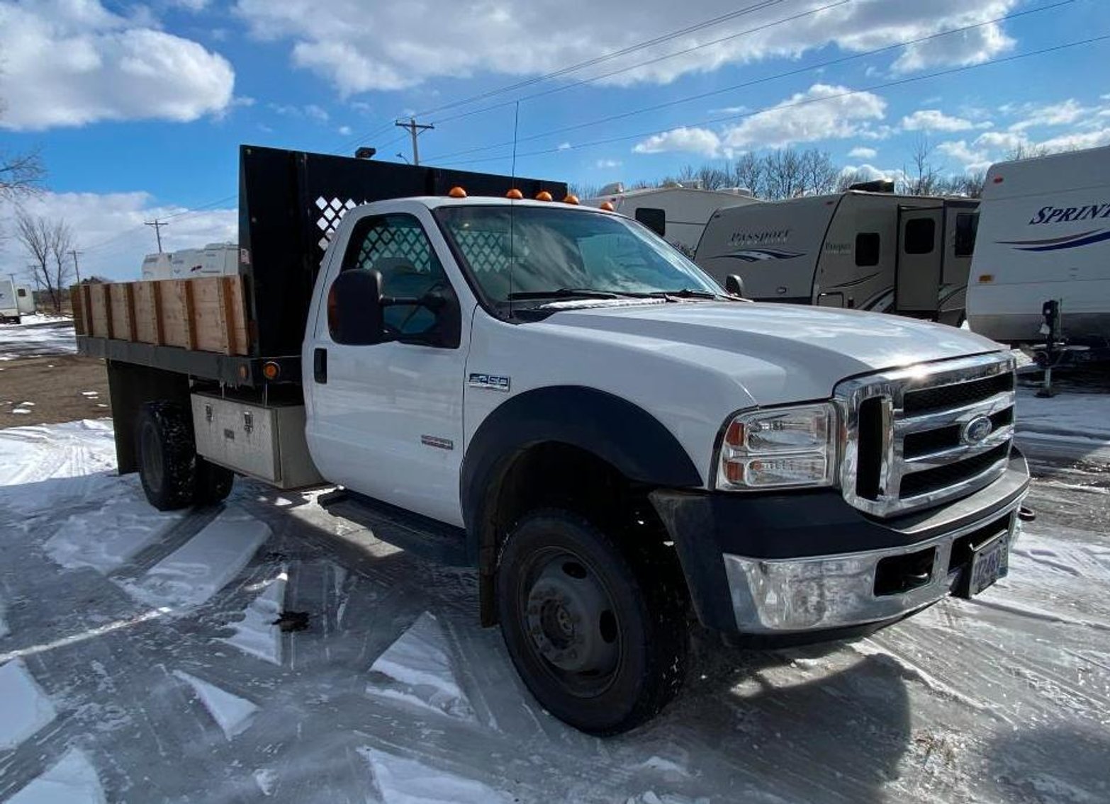 2006 Ford F-450 4X4 Diesel Automatic With 12' 4