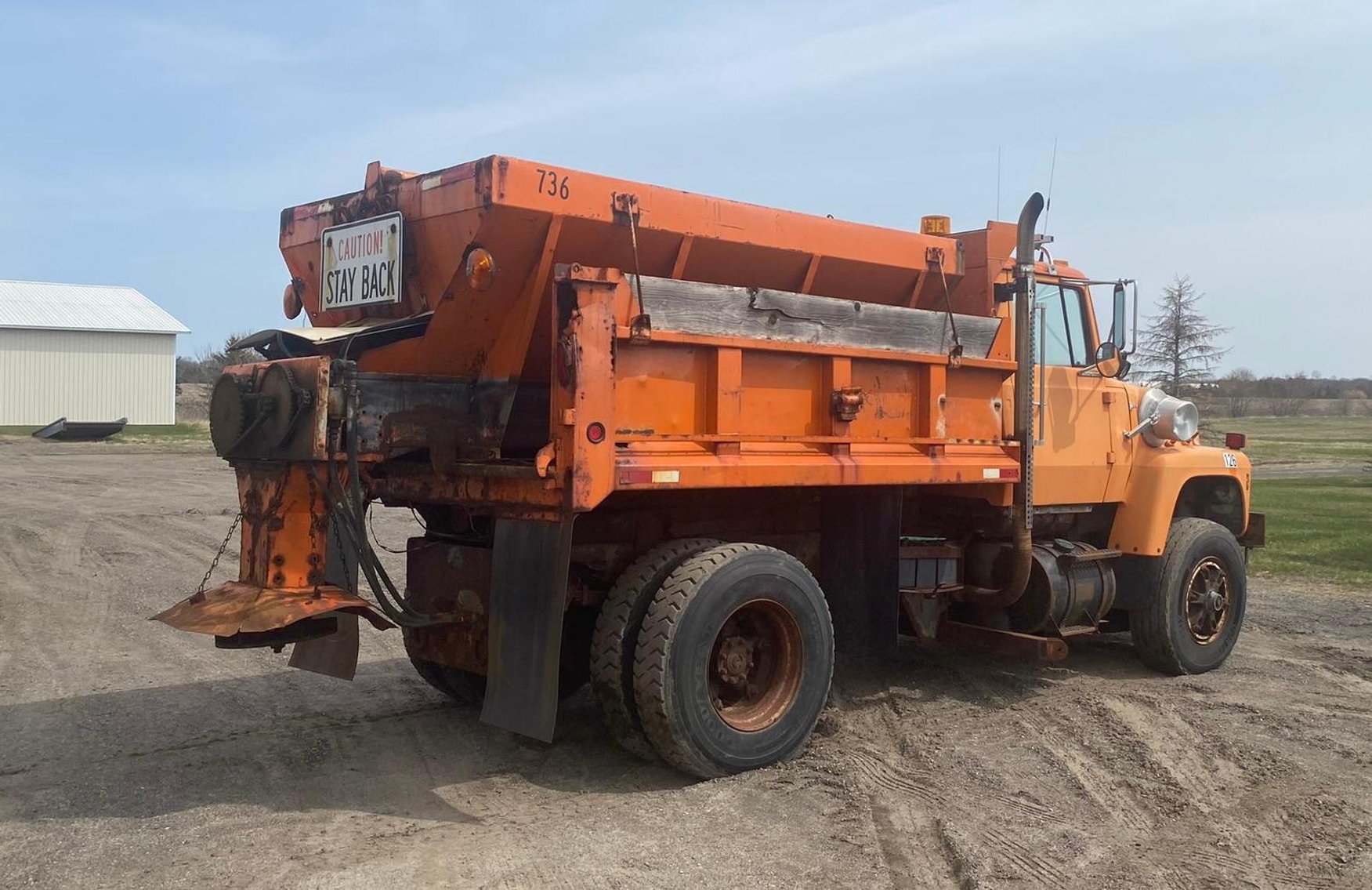 1989 Ford L8000 Salt Truck