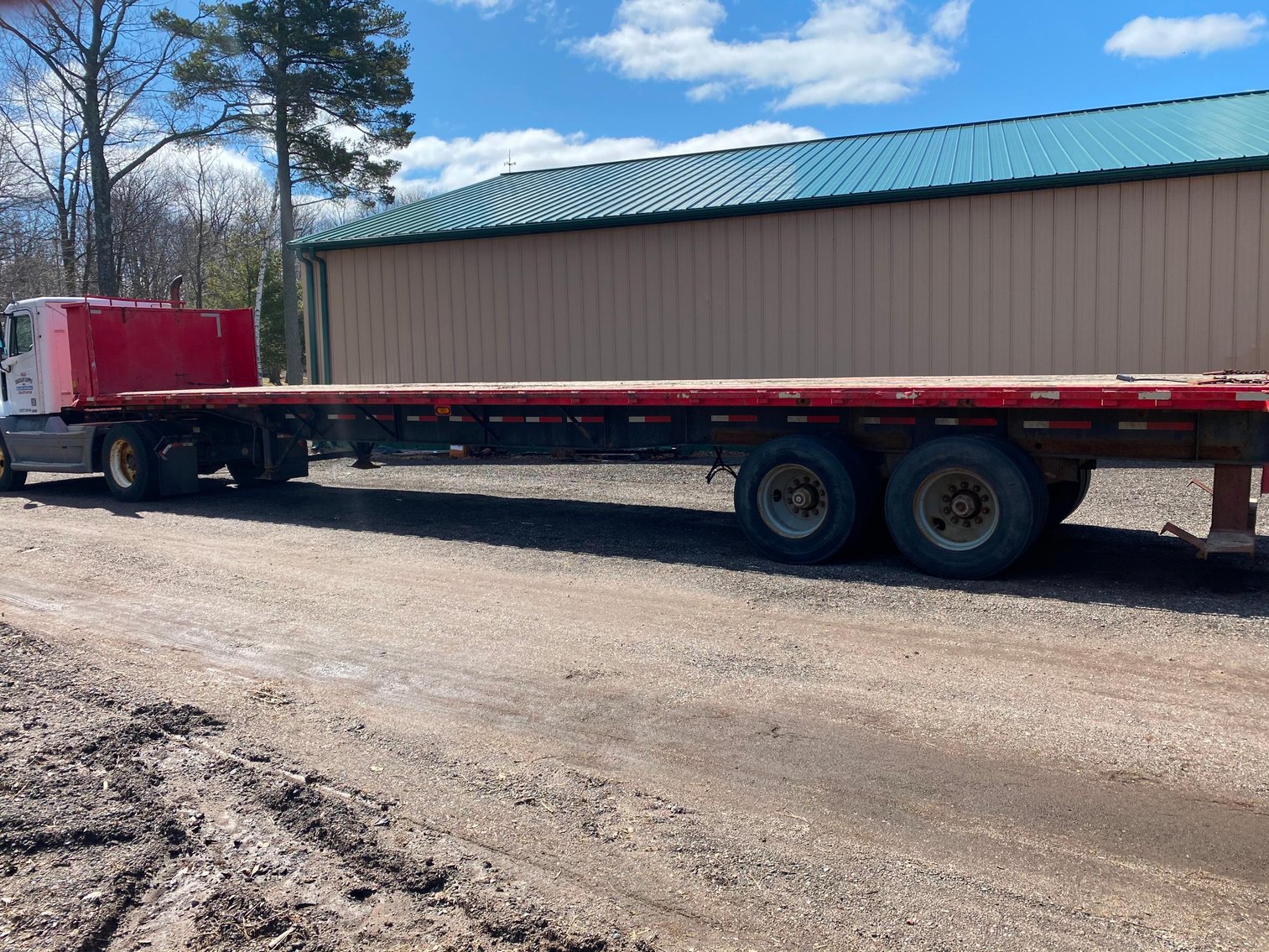 2000 Freightliner Semi, Forklifts, Saw Mill, AC D17, Tools & Farm Equipment