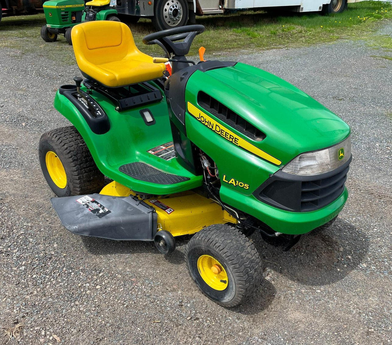 6 Lawn Mowers: John Deere, Cub Cadet & Toro