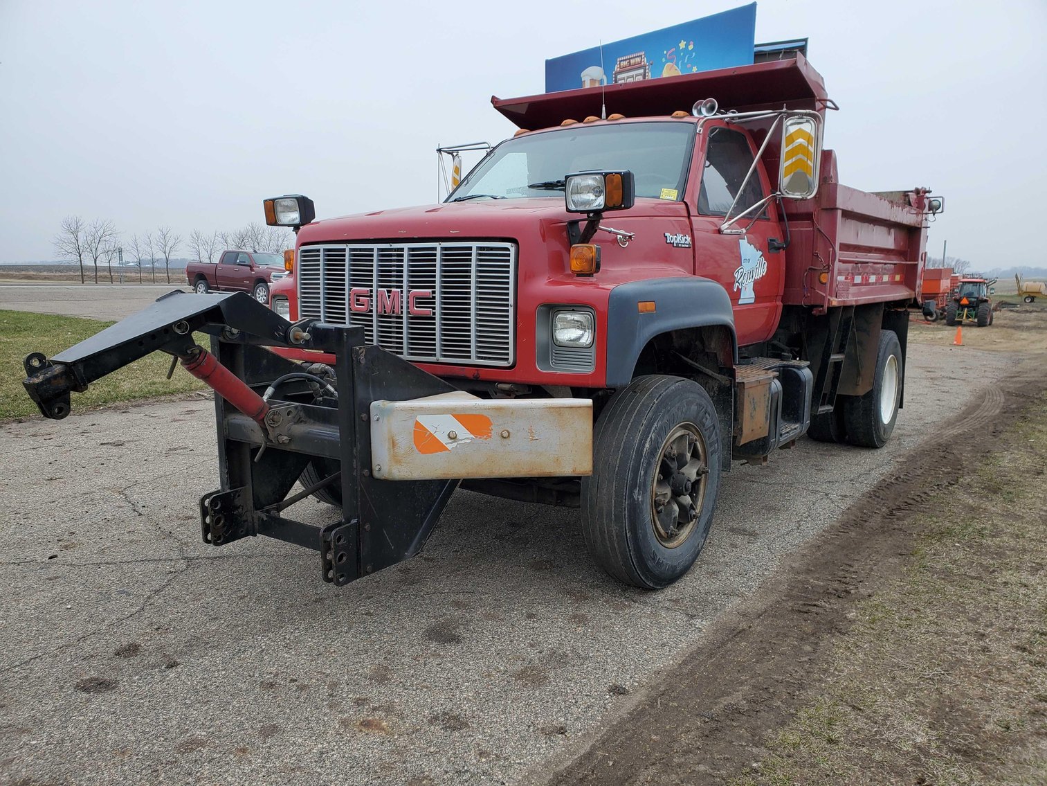 MIKE GORRES FARM RETIREMENT AND OTHERS FARM CONSIGNMENT/CITY OF RENVILLE SURPLUS