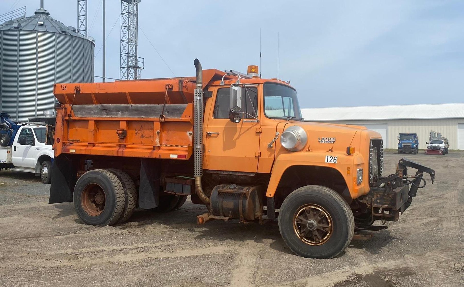 1989 Ford L8000 Salt Truck