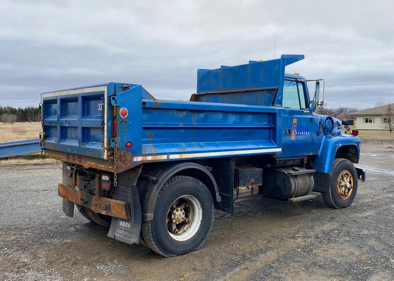 1994 Ford L8000 Dump Truck