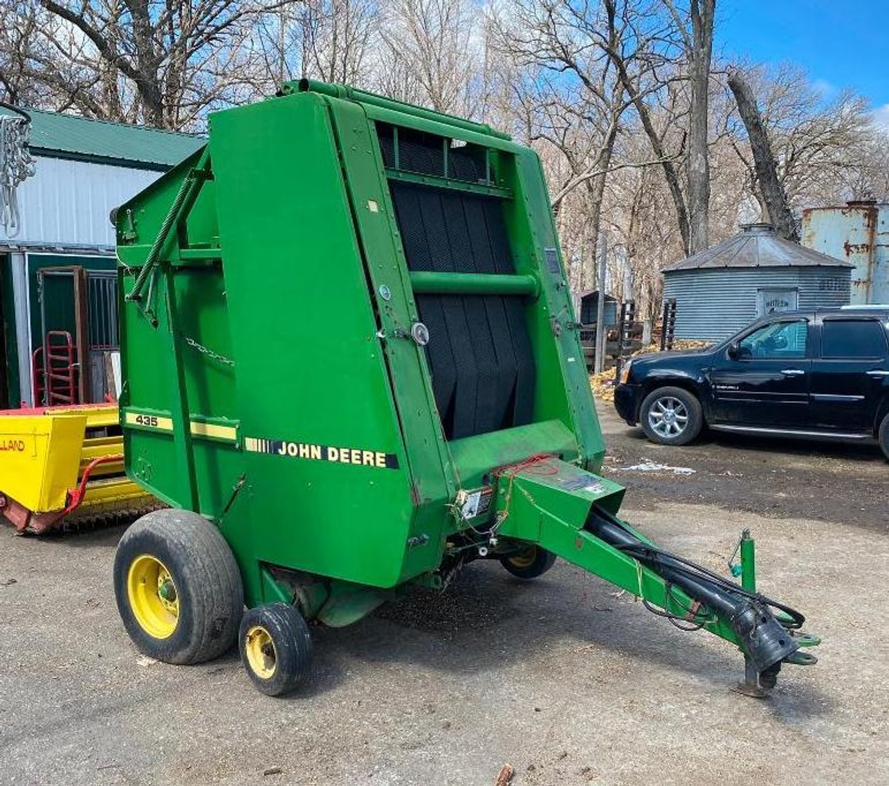 2013 Gator 30' 5th Wheel & Hay Equipment