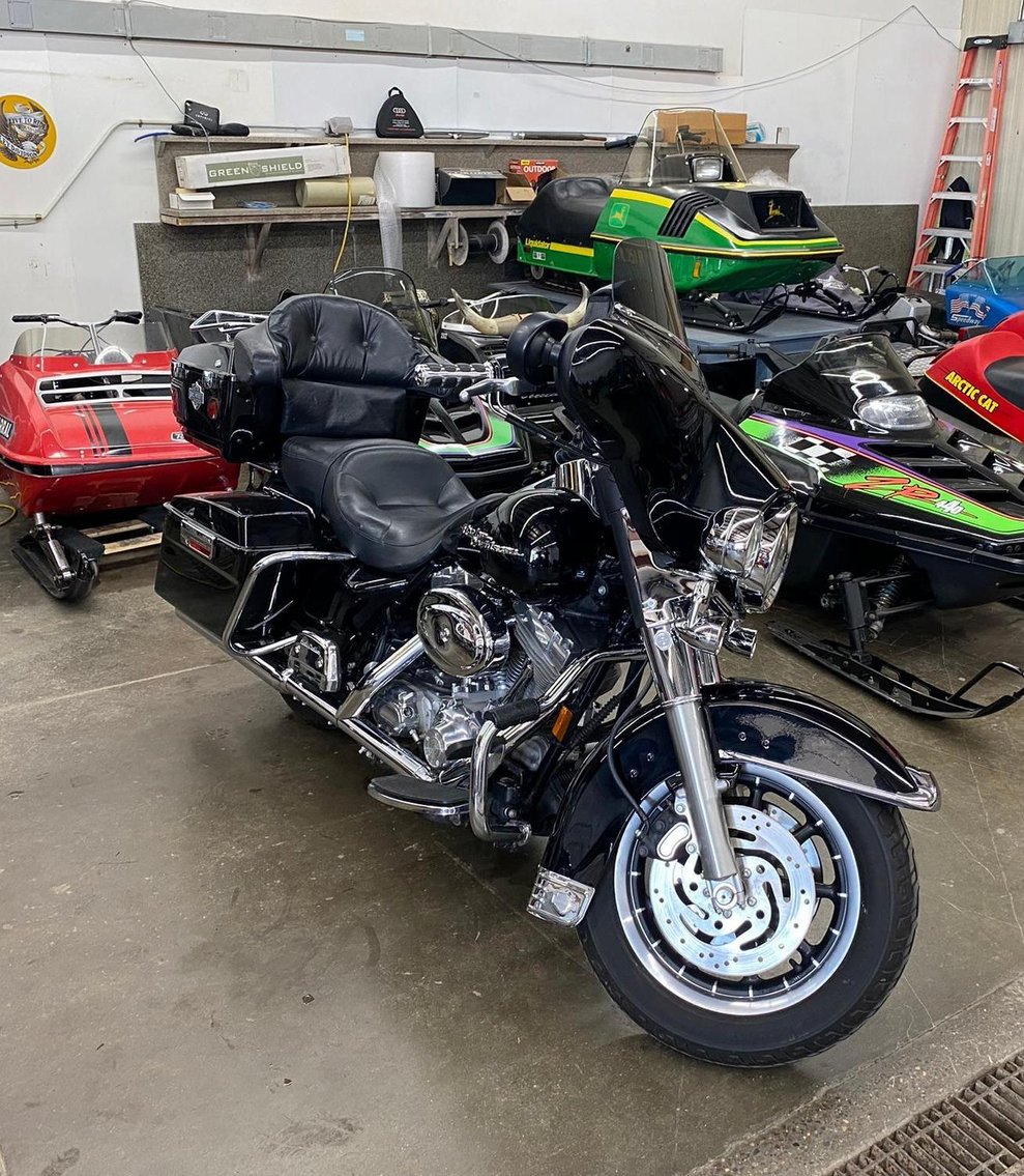 2006 Harley-Davidson FLHT & 2002 Harley-Davidson FXSTD