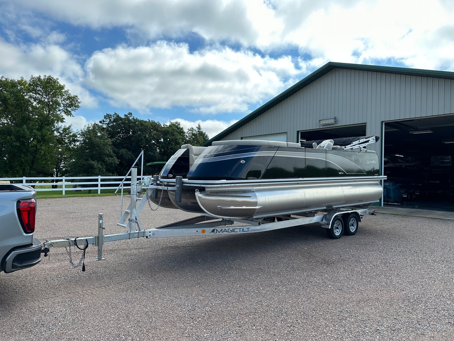 (3) New Campers & (2) New 2023 Silverwave 2210 CLS Pontoons