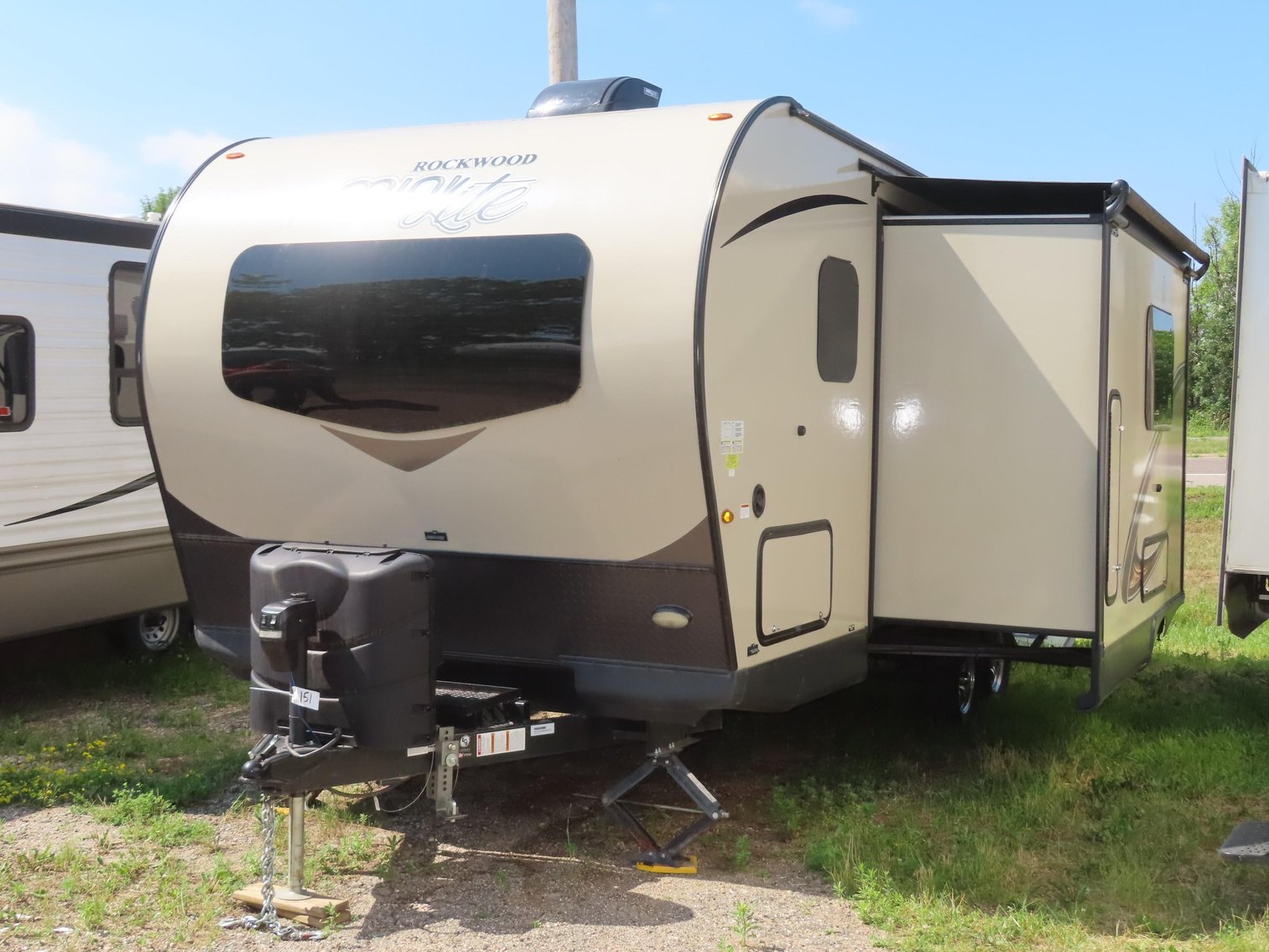 2019 Rockford Mini Lite 2507S Travel Trailer