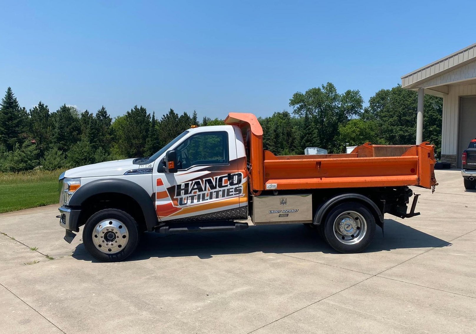 2015 Ford F-550 XLT With Contractors Dump Box