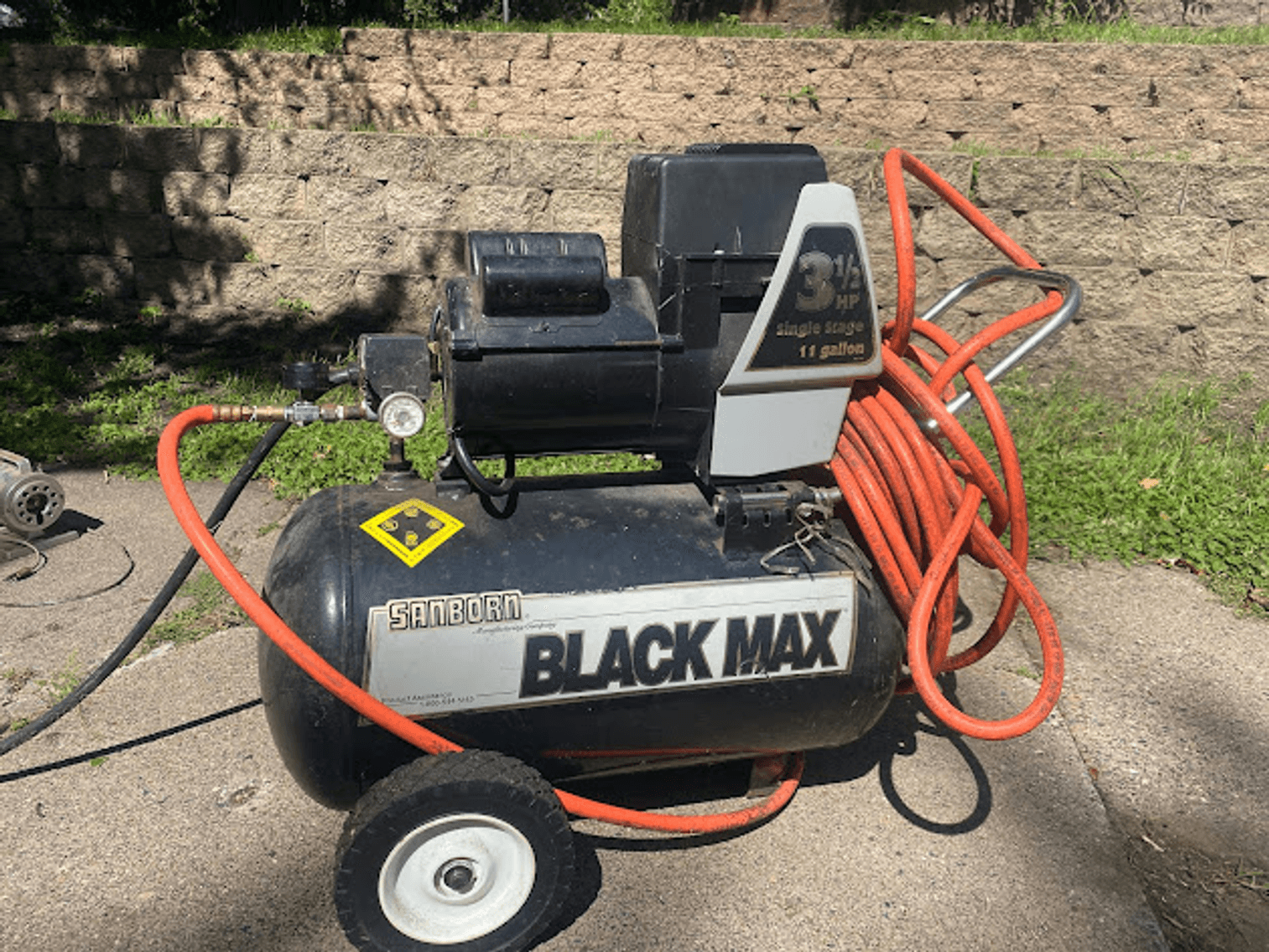 Personal Property Liquidation Auction: Small Engines, Tools and Vintage Items