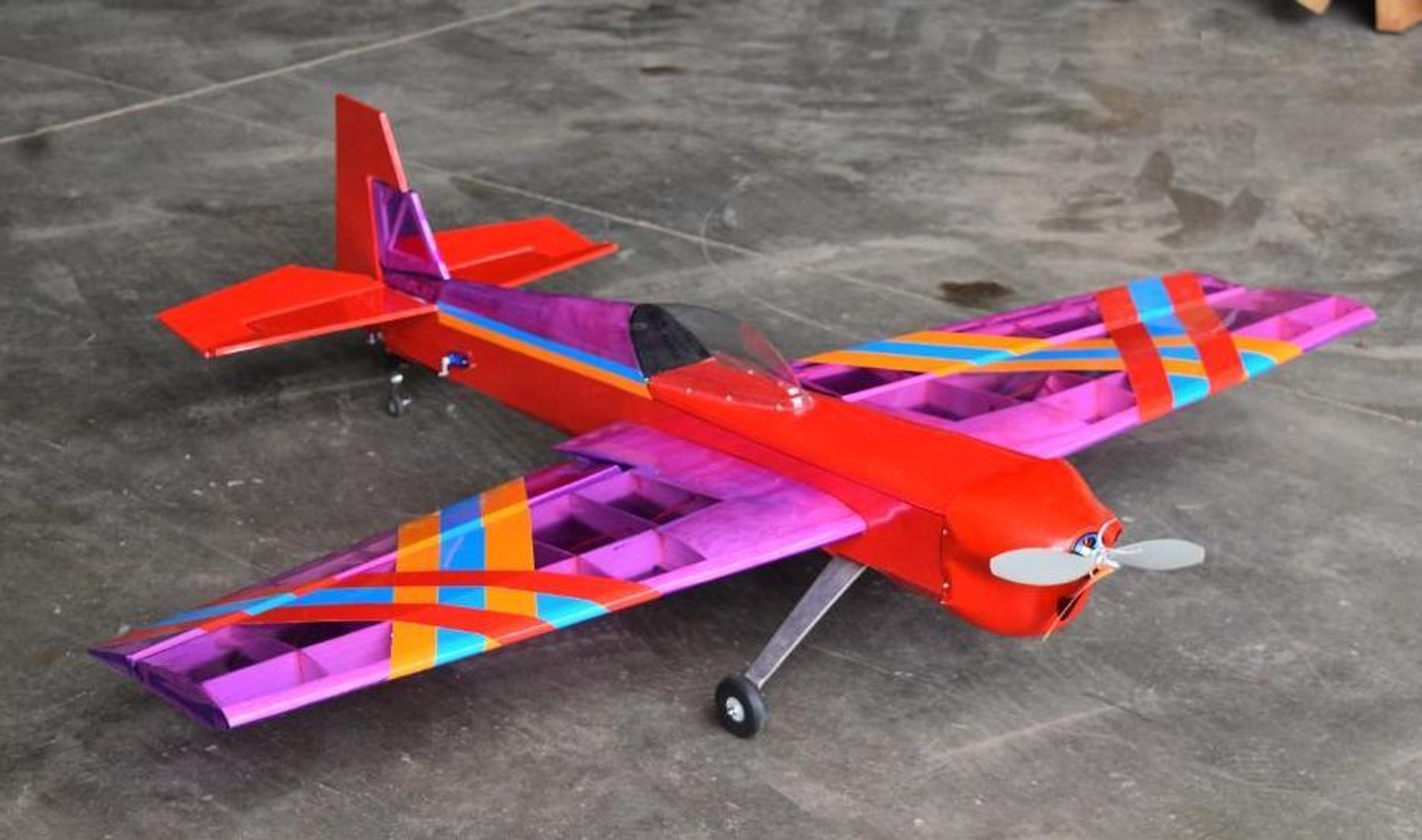 (9) RC Airplanes