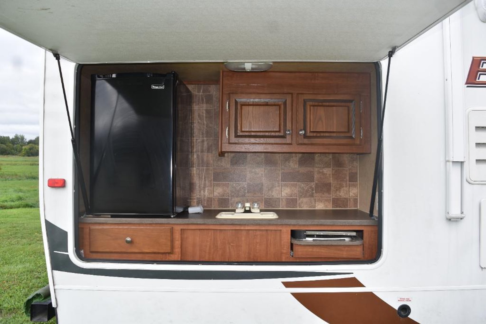 2012 Eagle By Jayco 35' 5th Wheel Camper