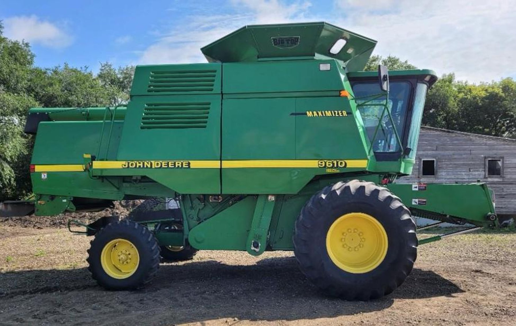 John Deere 9610 Maximizer Combine