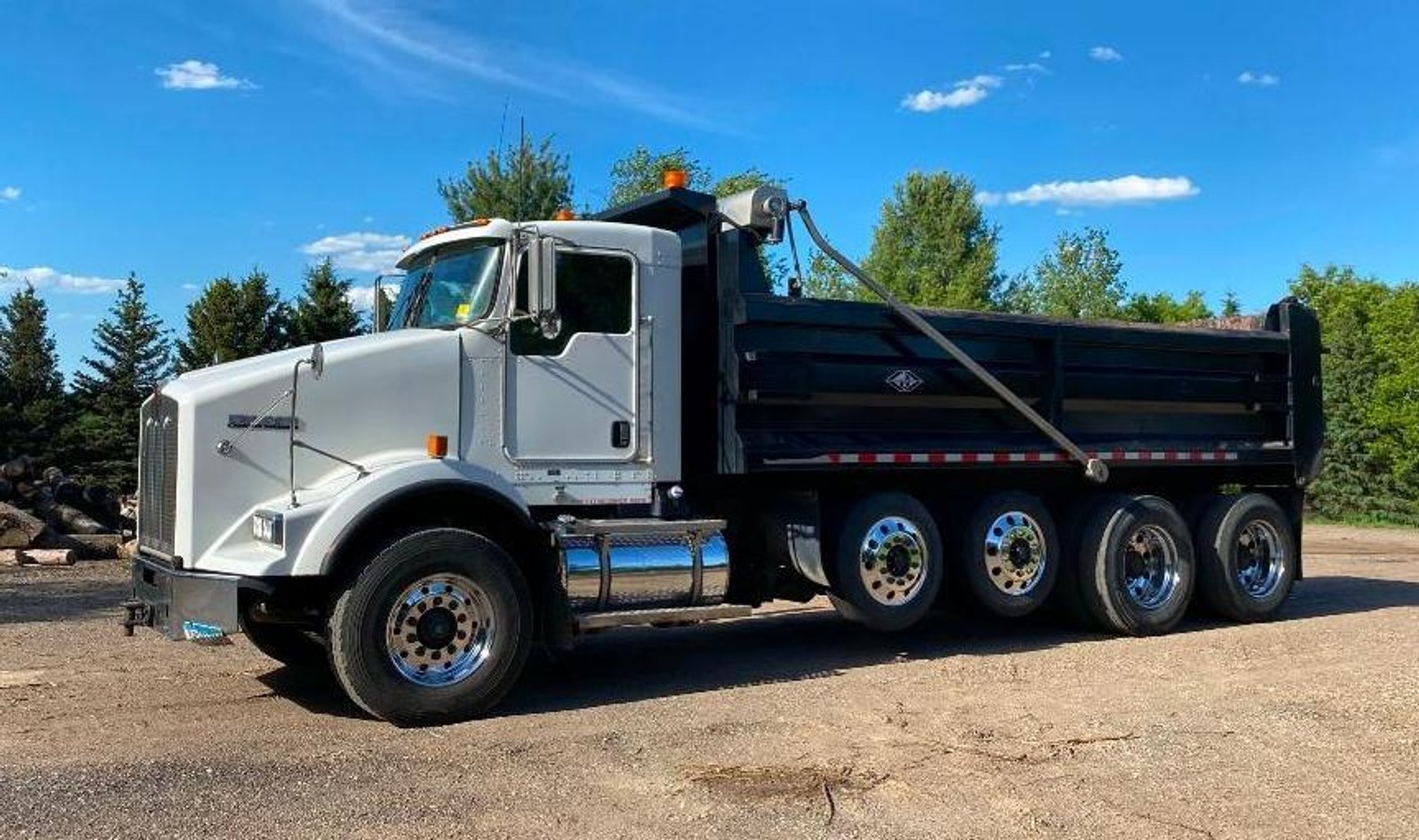 2012 Kenworth T800 Quad Axle Dump Truck