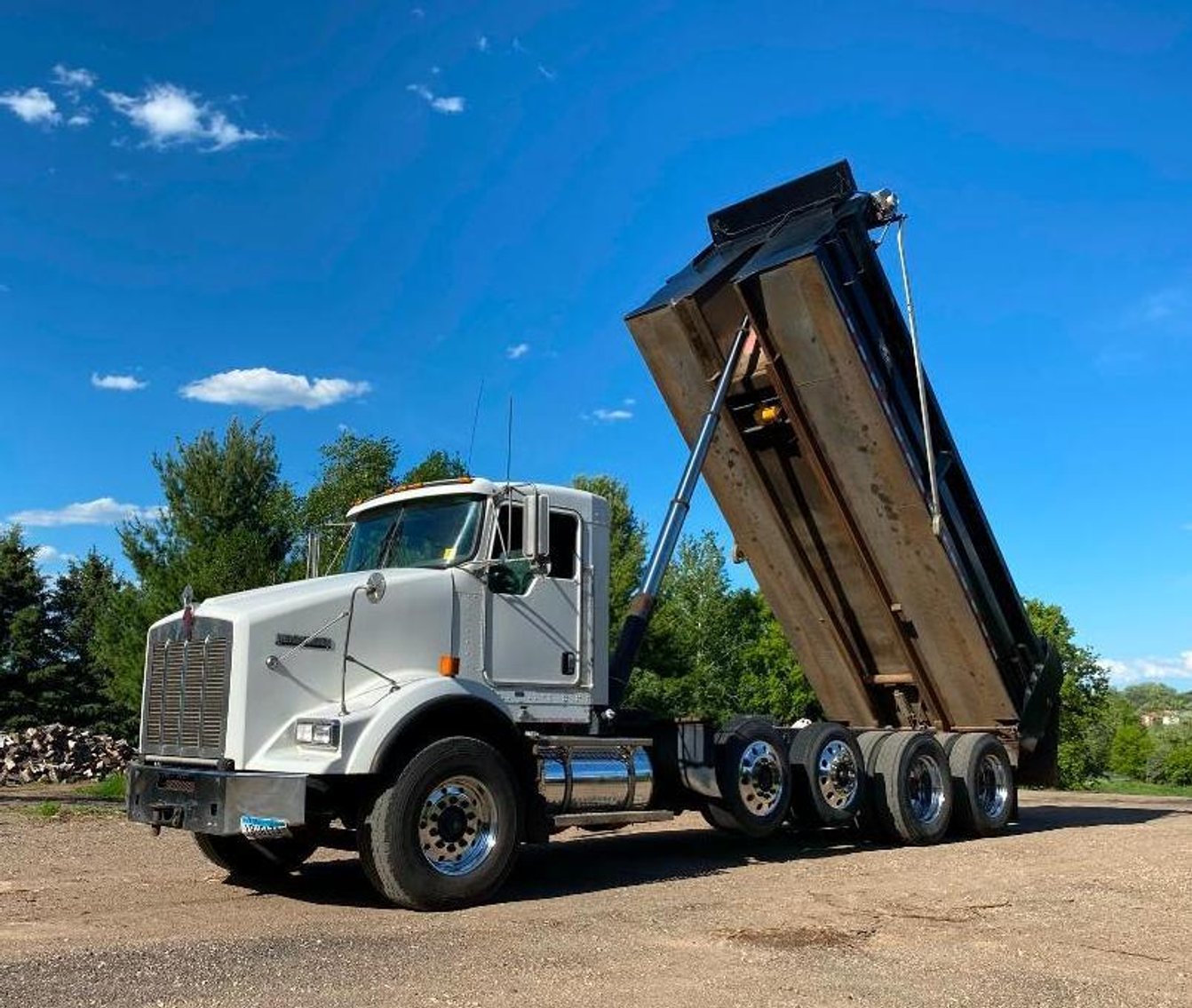 2012 Kenworth T800 Quad Axle Dump Truck