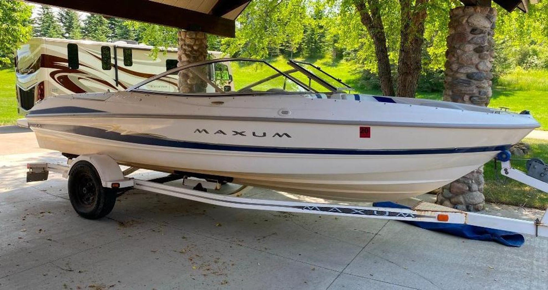 2004 Maxum 2000 SR3 20' 4