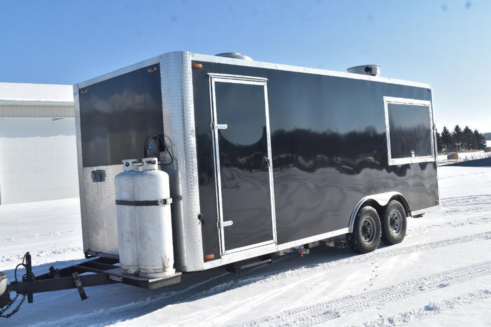 2018 20' Quality Concession Trailer Fully Equipped With Ole Hickory Smoker