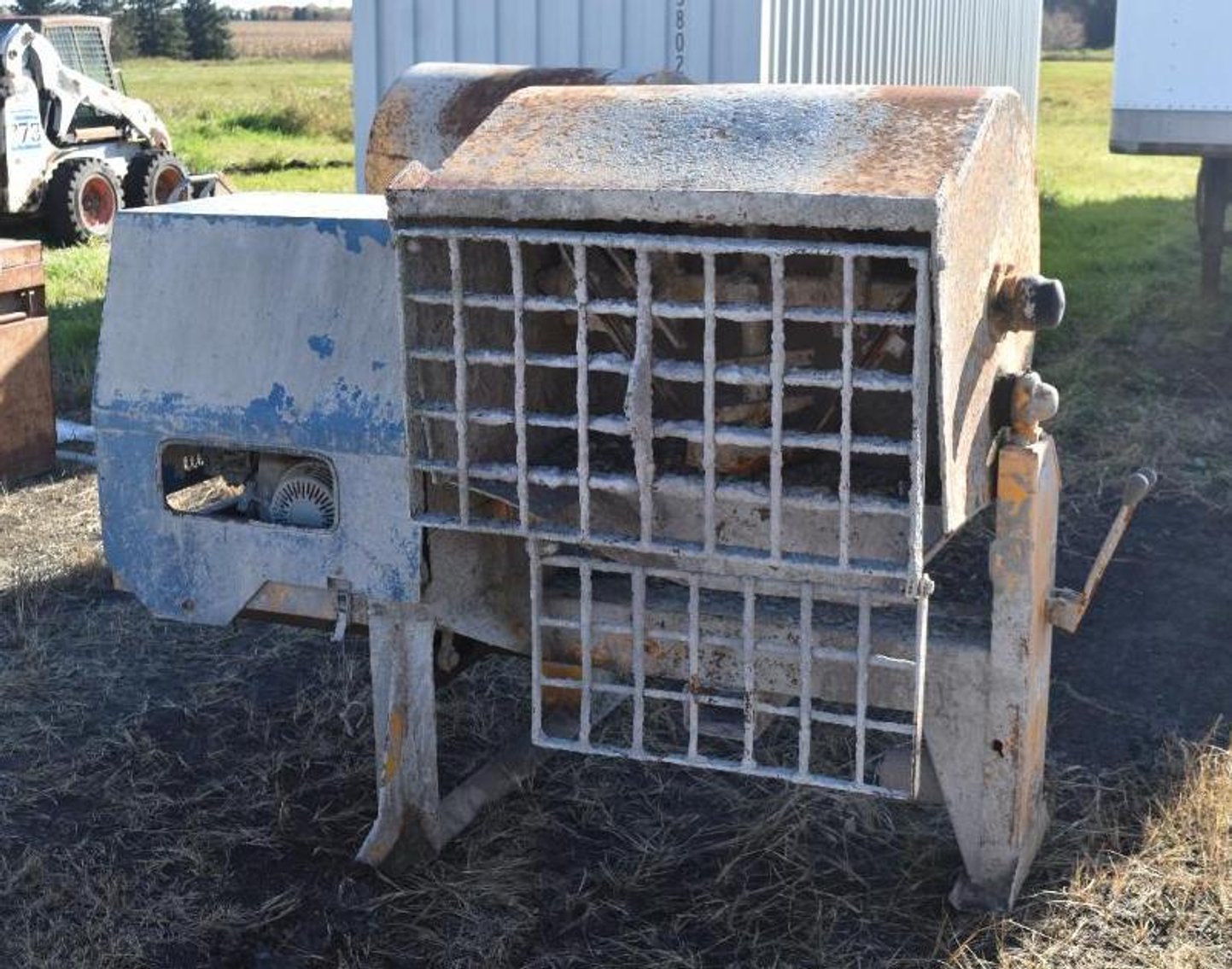 Bobcat 773 Skid Loader, Masonry Equipment & Pallet Racking