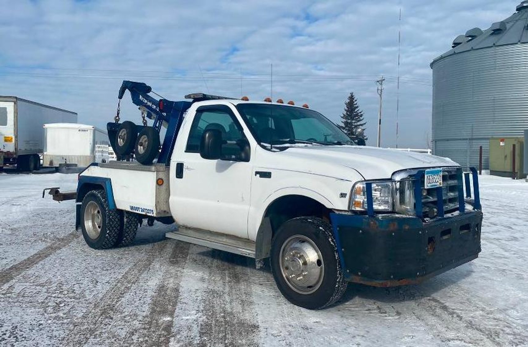 1999 Ford F-450 2WD Tow Truck​​​​​​​