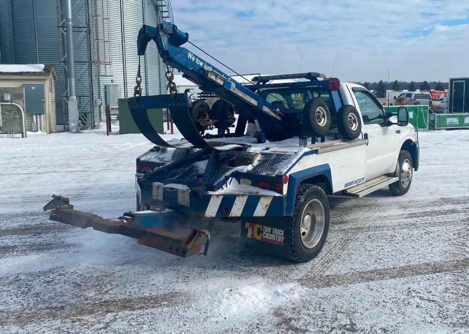 1999 Ford F-450 2WD Tow Truck​​​​​​​