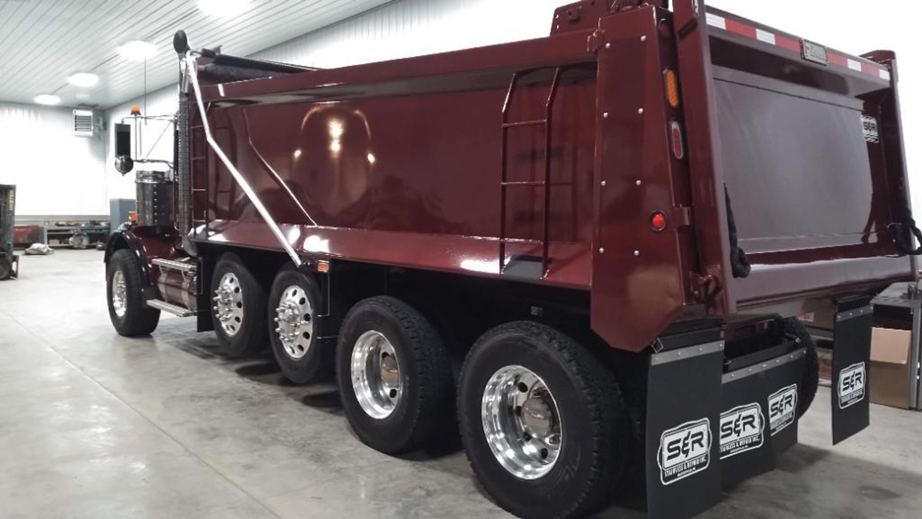 2020 Kenworth T800 Quad Axle Dump Truck