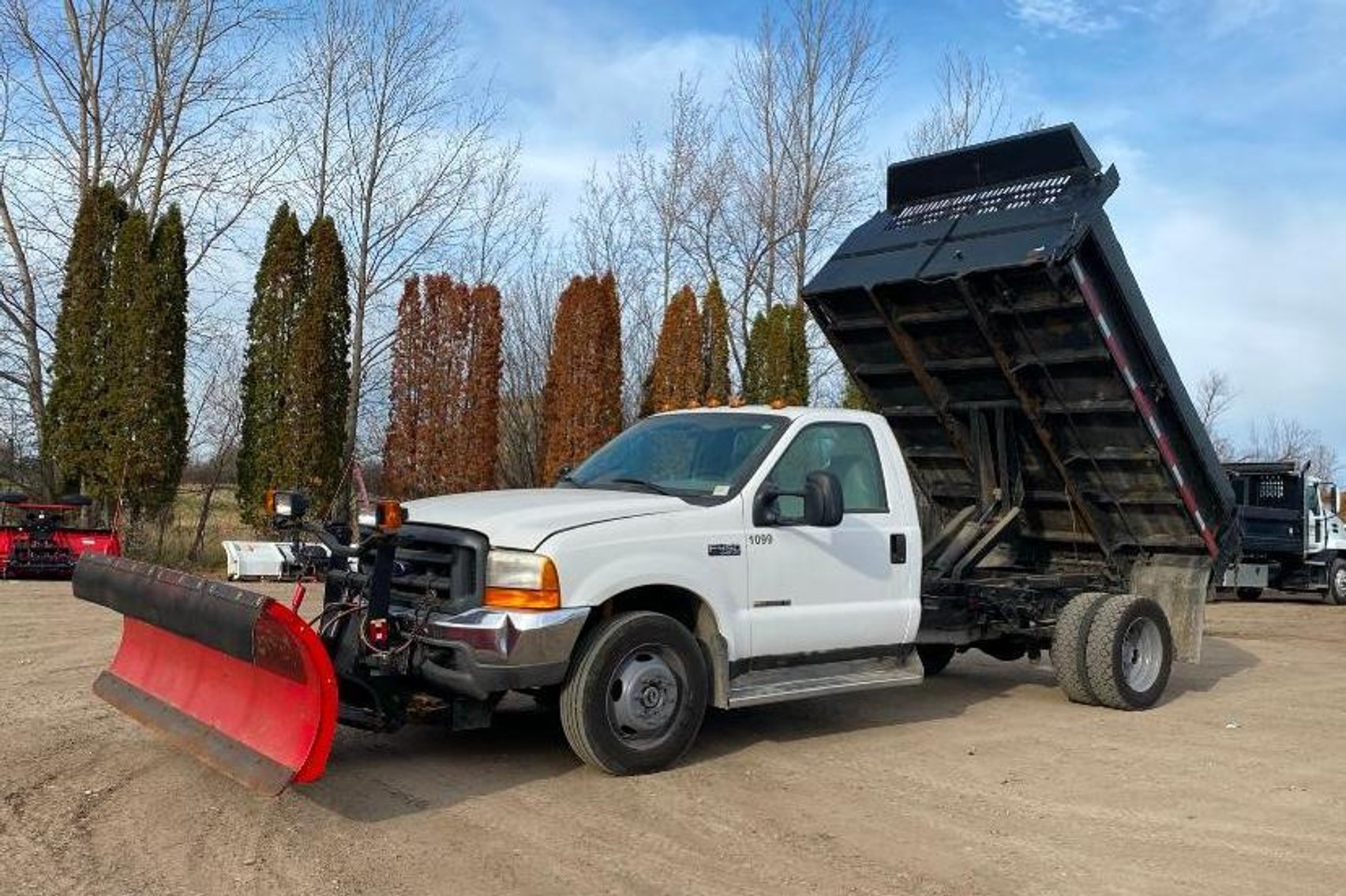 1999 Ford F-450 XL Dump Truck With Plow