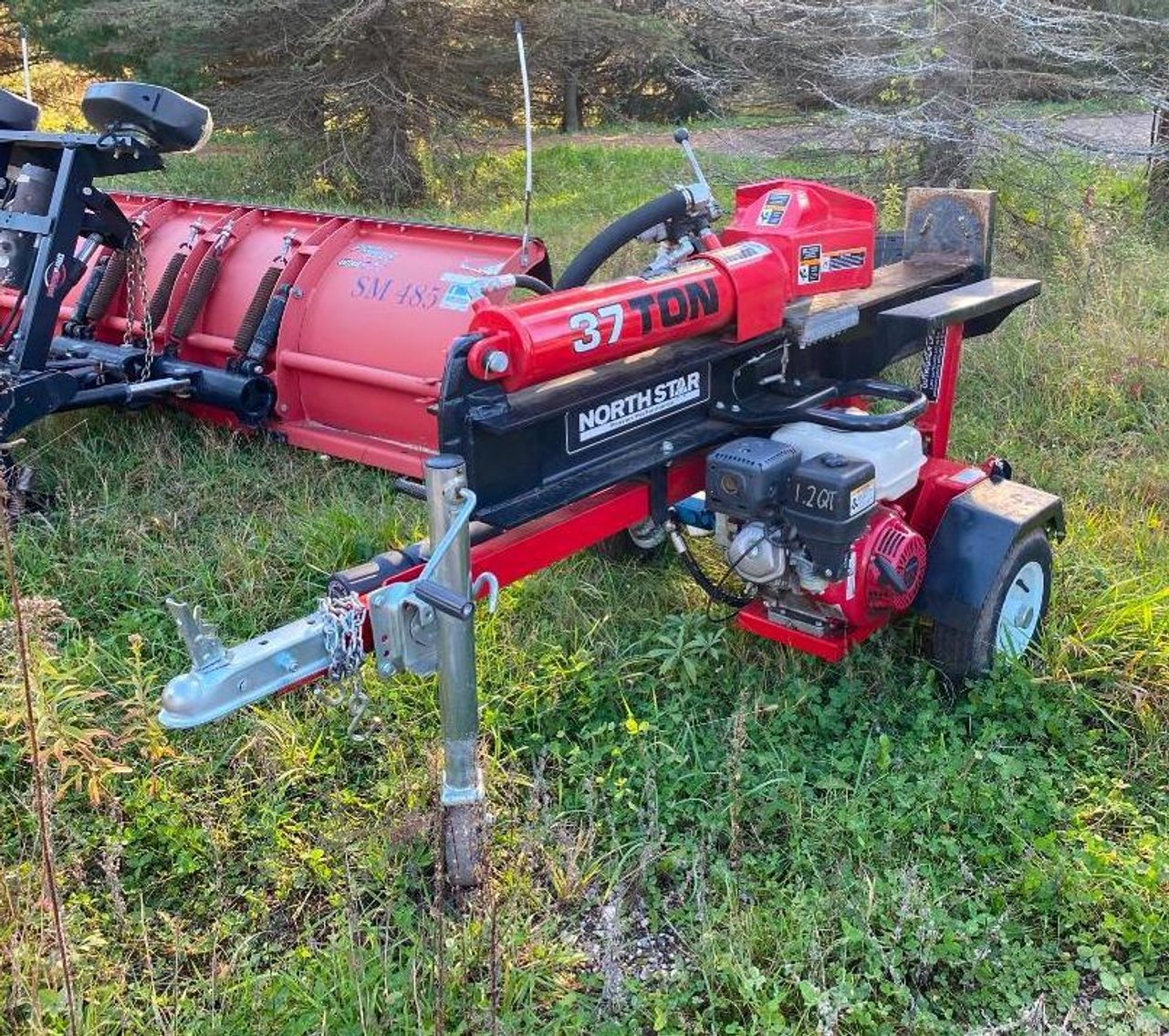 2000 Towmaster T-50 Deck Over Trailer, Snowplows, 37 Ton Wood Splitter