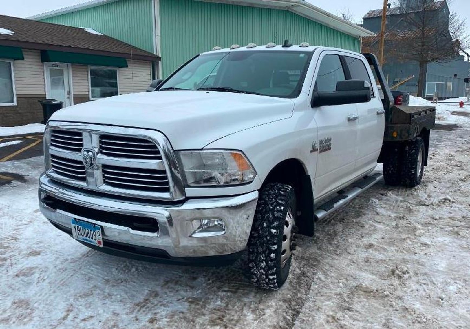 2014 Ram 3500 4X4 4-Door With 8' Flatbed