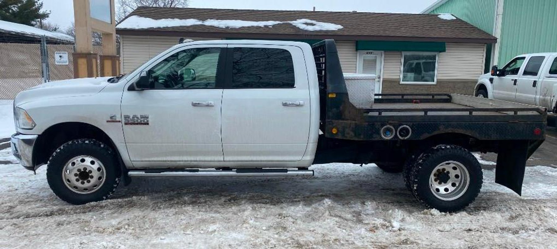 2014 Ram 3500 4X4 4-Door With 8' Flatbed