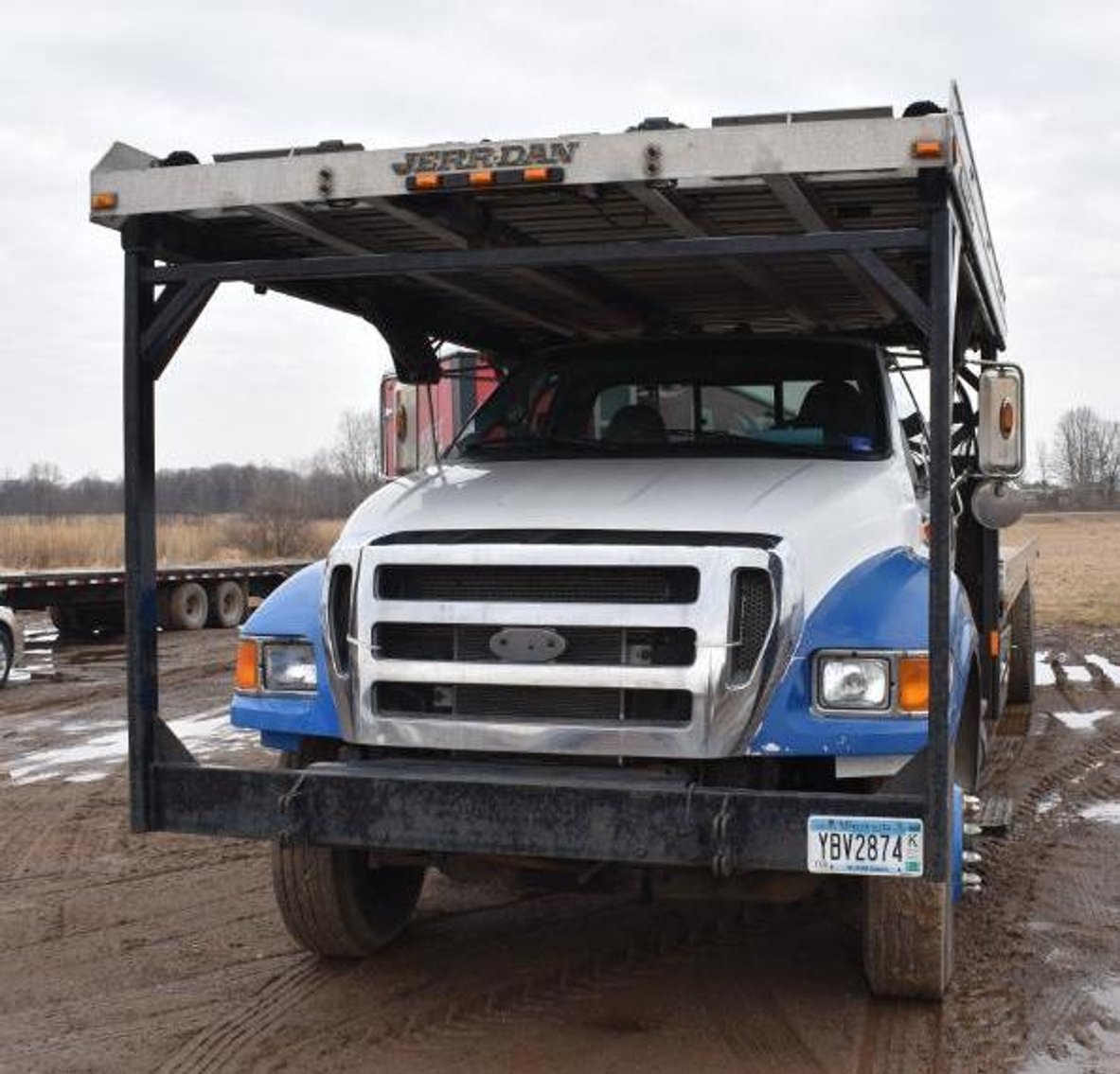 1990 International Wrecker & 2009 Ford F-750 4-Car Hauler