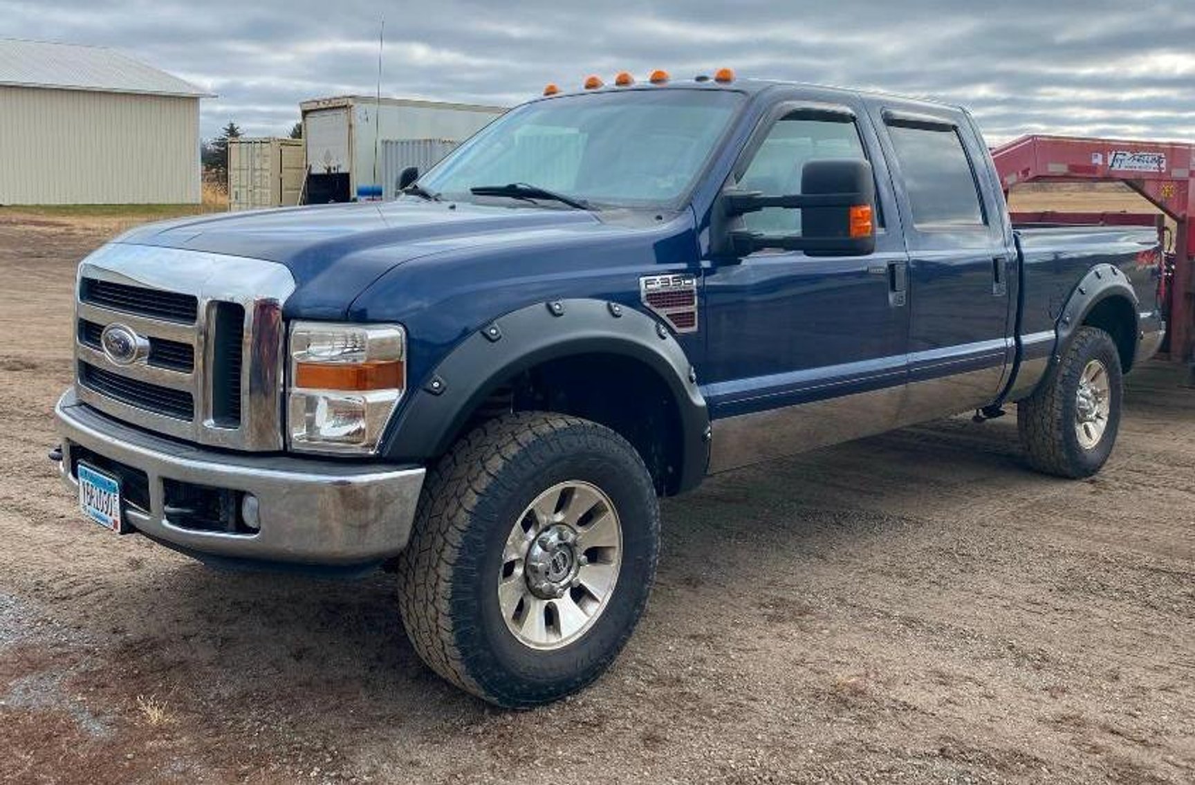 2008 Ford F-350 Lariat Super Duty 4X4 Crew Cab & 2004 Felling 26' FT-16 Gooseneck Trailer