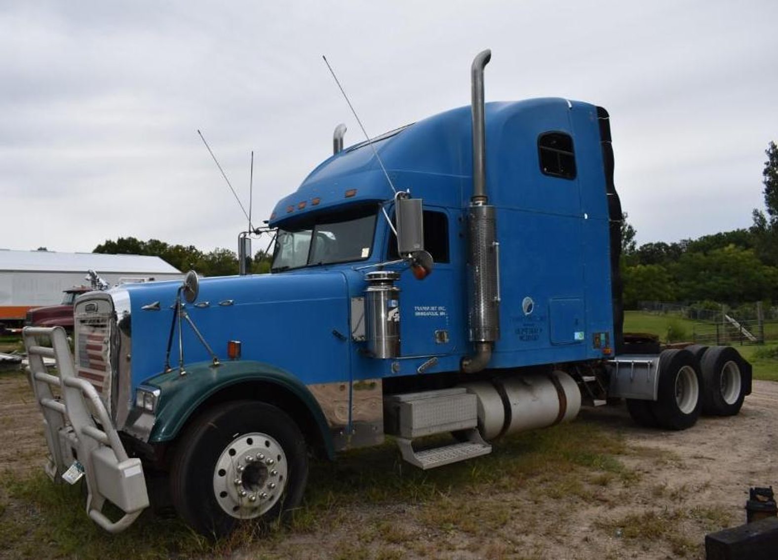 1999 Freightliner Semi