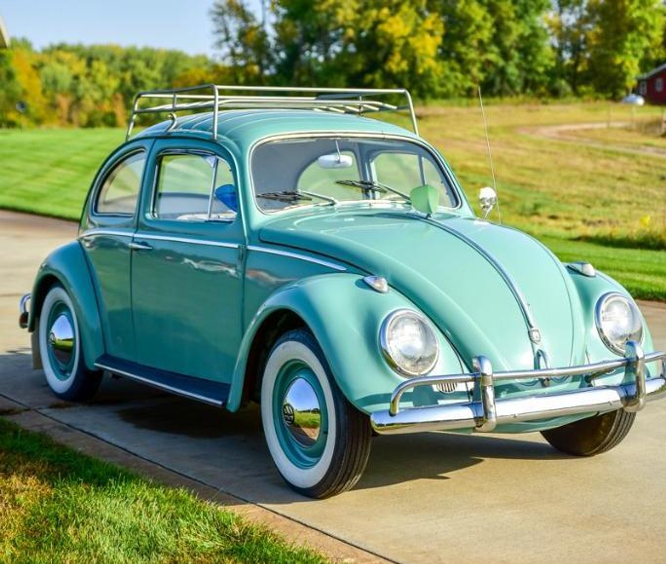 1961 Volkswagen Beetle Coupe & 1960 Cadillac Survivor Series 62