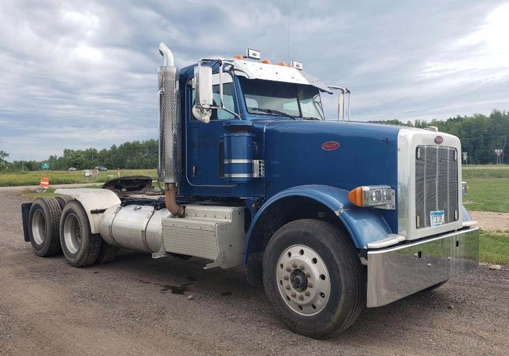 2012 Peterbilt 367 Semi With Wet Kit