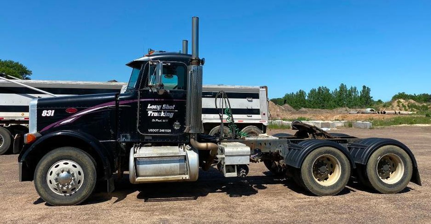 2004 Peterbilt 379 Semi & 2011 Volvo Semi With Sleeper Cab