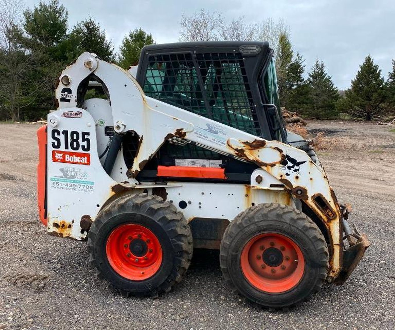 2012 Kenworth T800 Quad Axle Dump Truck, 2013 Bobcat S185 Skid Loader