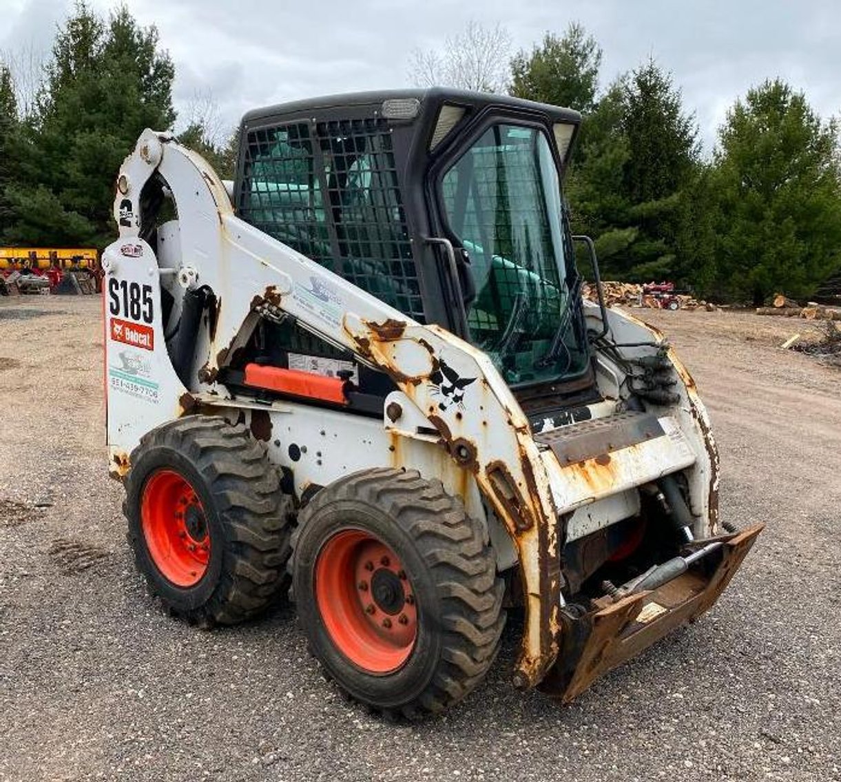 2012 Kenworth T800 Quad Axle Dump Truck, 2013 Bobcat S185 Skid Loader