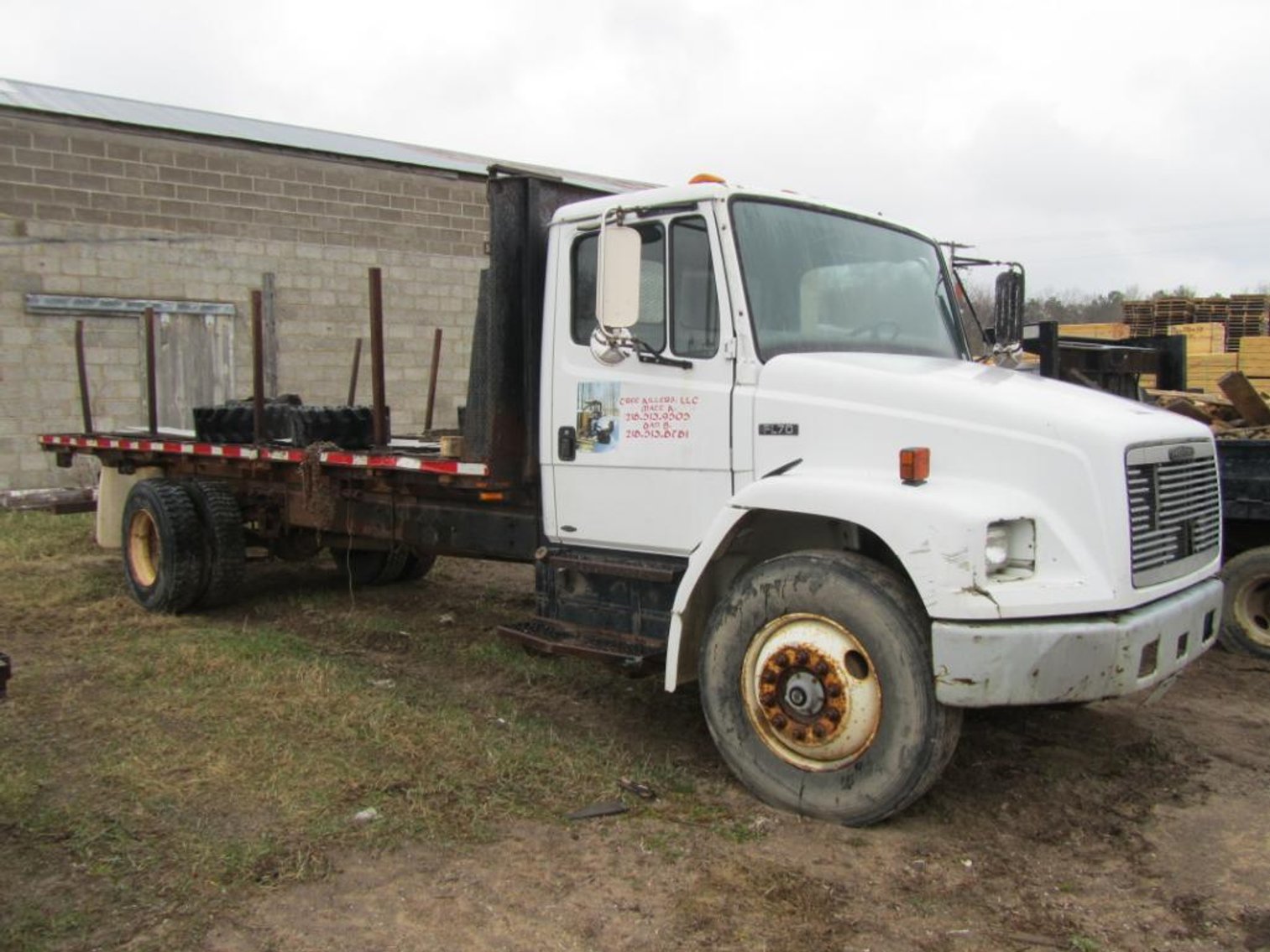 Pallet Minnesota Surplus Equipment