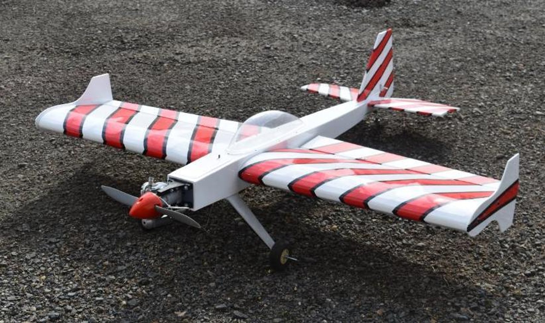 (7) RC Airplanes